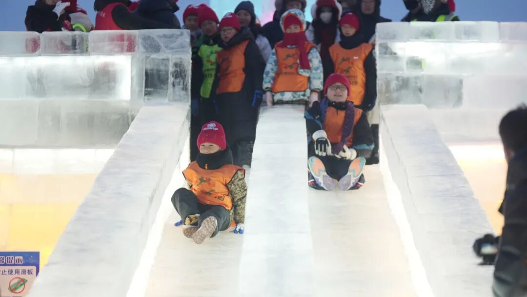 黑龙江共青团·伙伴计划丨希望暖冬 爱心托管公益活动温情启幕(图13) 黑龙江共青团·伙伴计划丨希望暖冬 爱心托管公益活动温情启幕(图13)