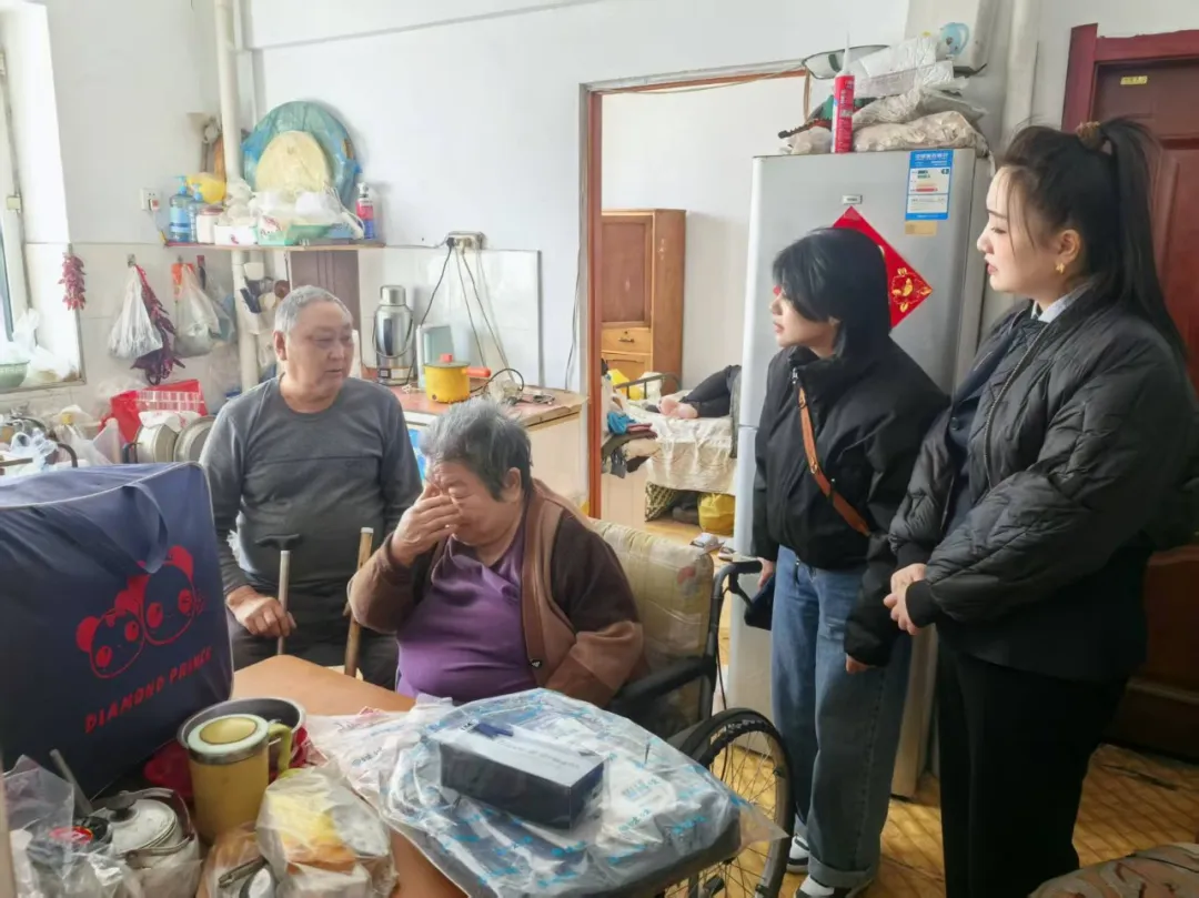 基层动态 | 团鹤岗市委、市希望工程捐助中心开展“送春衣·暖青心”共青团关爱青少年活动(图15)