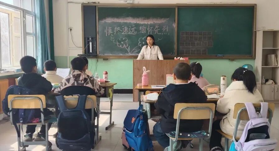 清明祭英烈 砥砺少年行 | 全省希望小学开展“清明祭英烈”主题活动(图24)