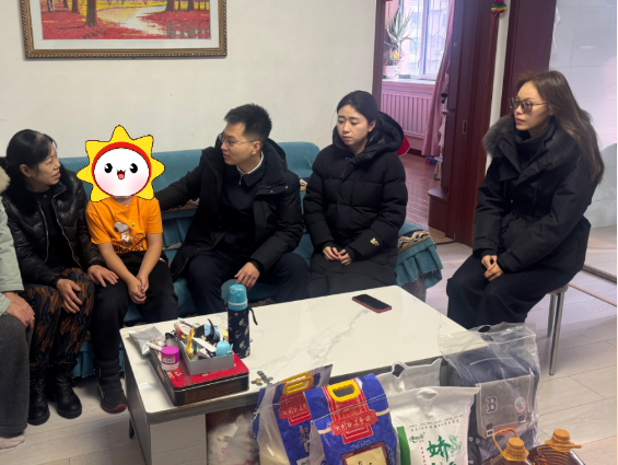 “青春暖流”暖新春！团黑龙江省委、省青基会走访慰问困境学子与新就业群体(图3)