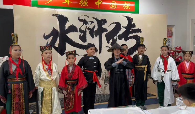 全民阅读活动周丨闽江小学校爱心图书捐赠仪式暨第二十二届读书节成果展演圆满举行(图6)