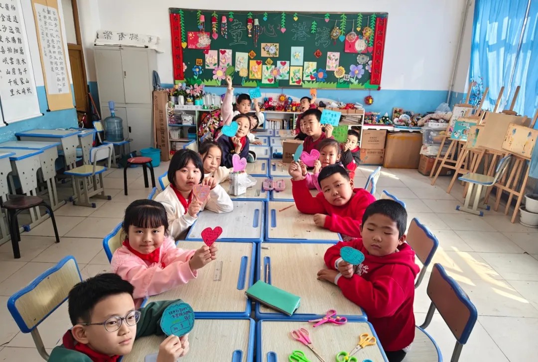 童心启航  筑梦新学期龙江童心港湾绘就关爱新图景(图1)